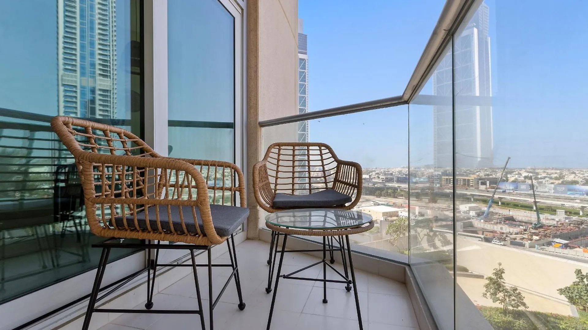 Vayk - Modern 1Br Apartment In The Heart Of Downtown Dubai